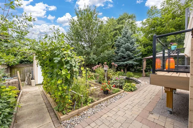 Additional image 39 of 169 Kennard Ave