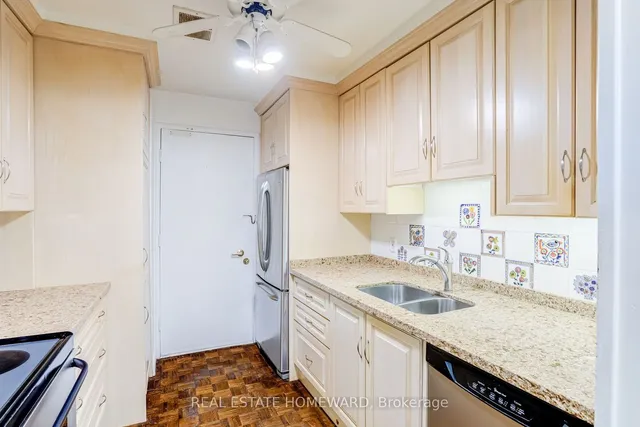 Additional image 14 of 581 Avenue Rd Unit 501