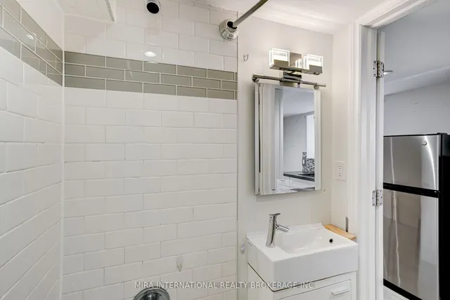 Additional image 35 of 11 Laxton Ave