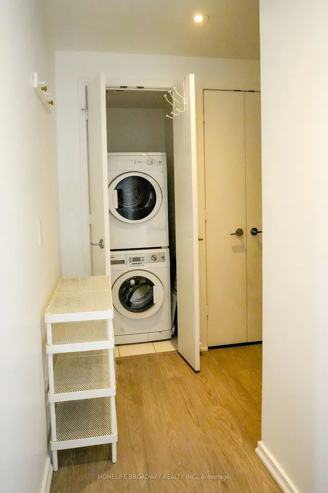 Additional image 16 of 101 Charles St Unit 4810