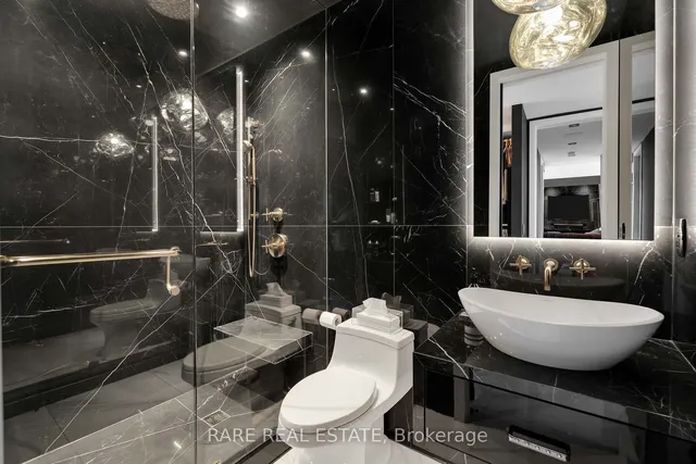 Additional image 22 of 59 East Liberty St Unit 2201