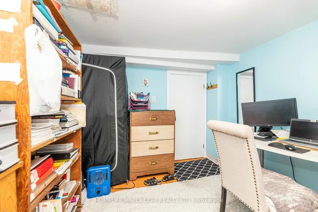 Additional image 27 of 9 Hertford Ave