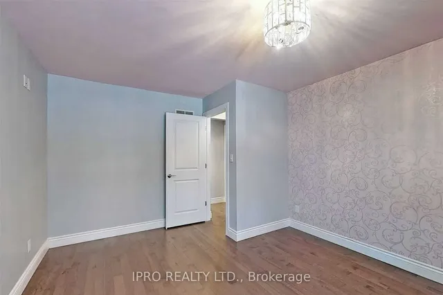 Additional image 25 of 86 Deep Dene Dr