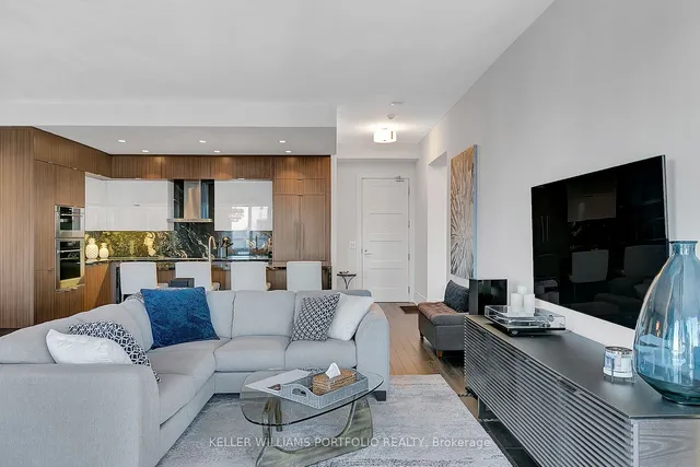 Additional image 4 of 300 Front St Unit 4403