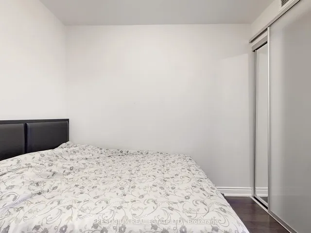 Additional image 19 of 388 Yonge St Unit 6901