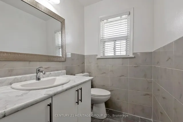 Additional image 12 of 12 Kitson Dr