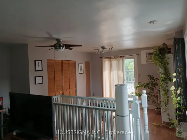 Additional image 3 of 256 Woodbine Ave