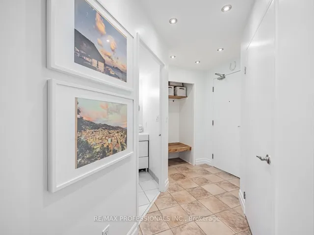 Additional image 9 of 300 Manitoba St Unit 427