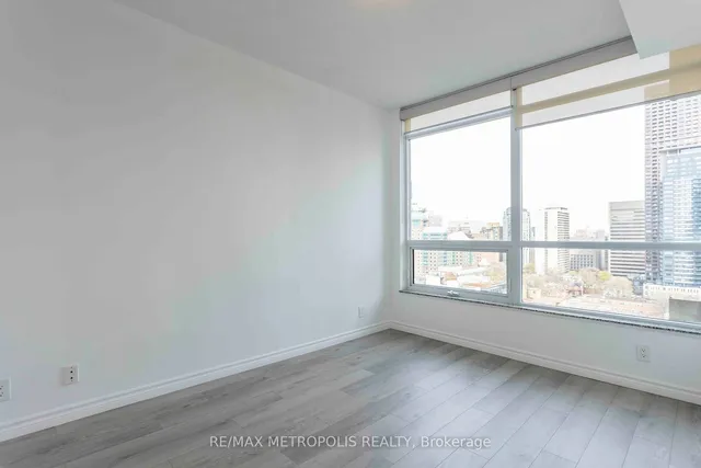 Additional image 10 of 500 Sherbourne St Unit 1811