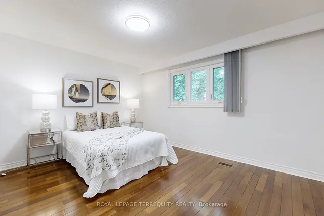 Additional image 15 of 219 Dunview Ave