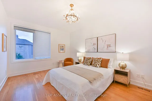 Additional image 23 of 165 Strathnairn Ave