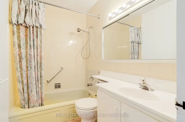 Additional image 25 of 581 Avenue Rd Unit 501