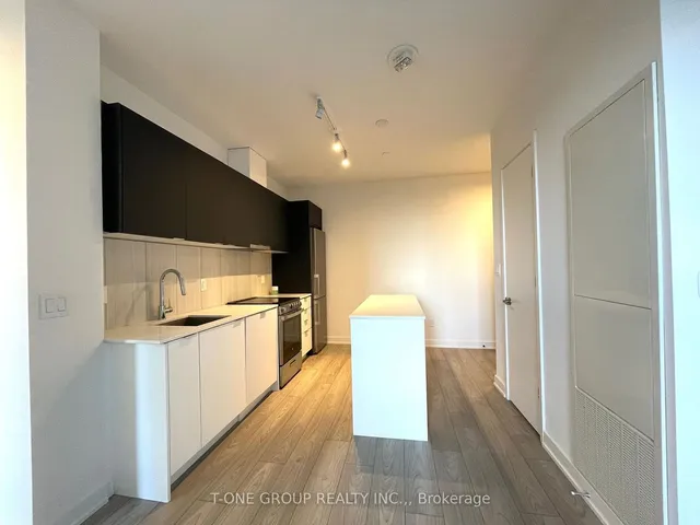 Additional image 5 of 8 Tippett Rd Unit 215