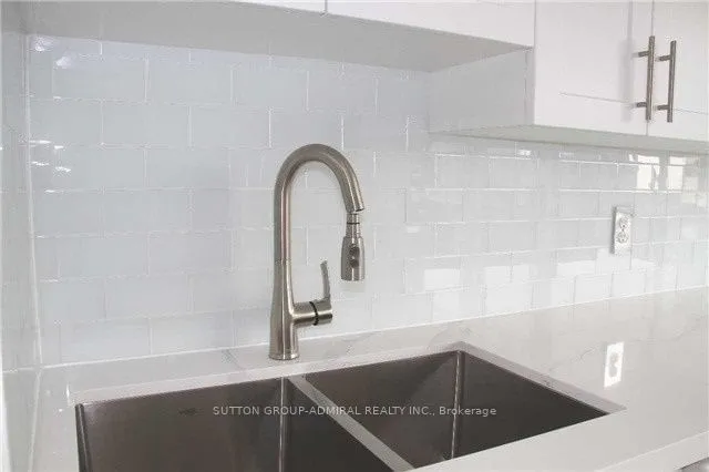 Additional image 8 of 1121 Steeles Ave Unit 909