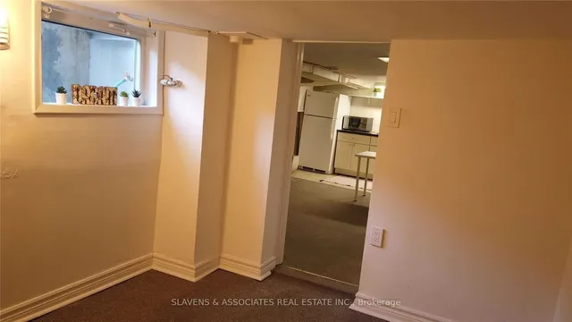 Additional image 22 of 2398 Gerrard St