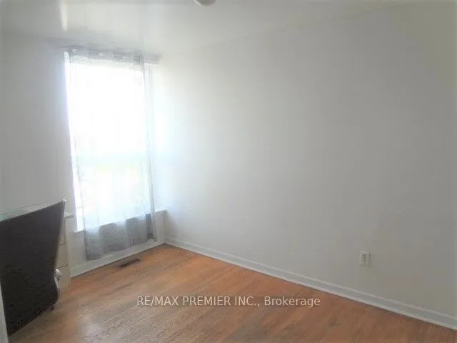 Additional image 19 of 260 John Garland Blvd Unit 231