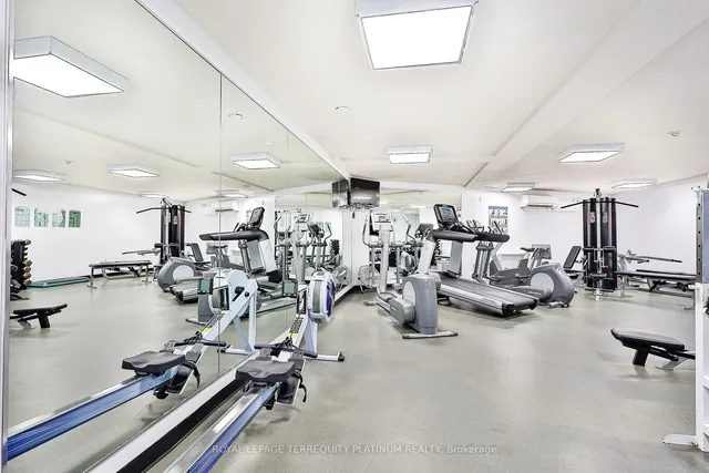 Additional image 21 of 270 Queens Quay Unit 1408