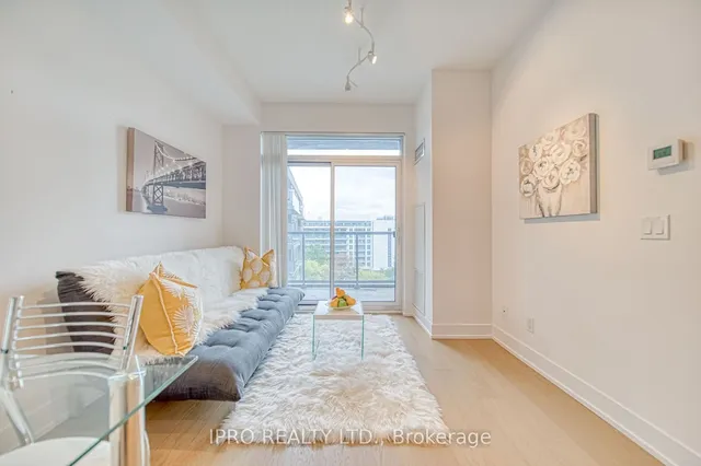 Additional image 12 of 7 Kenaston Gdns Unit 701