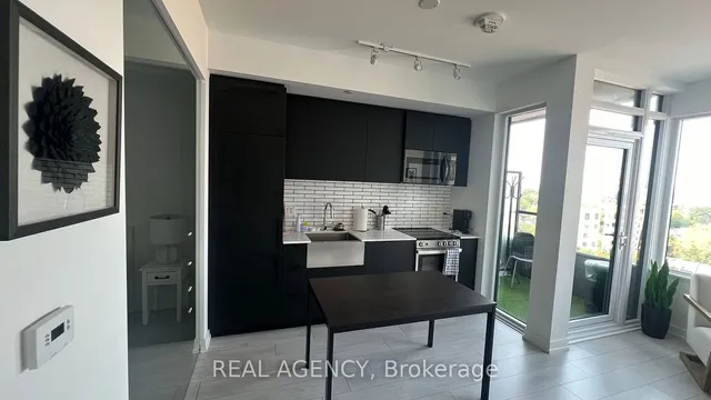 Additional image 8 of 270 Dufferin St Unit 821