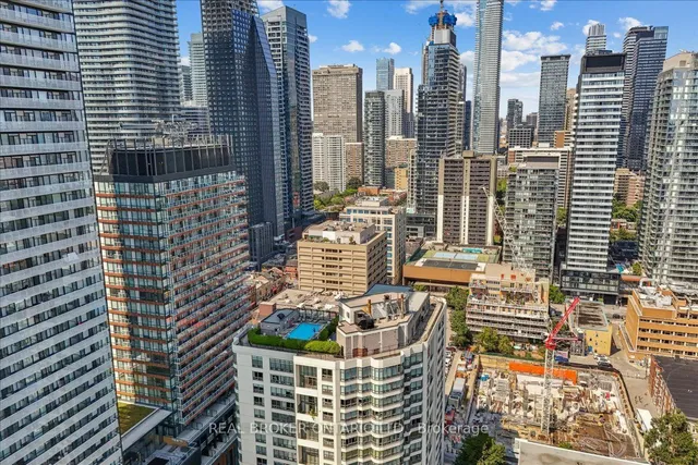 Additional image 30 of 25 Maitland St Unit 409