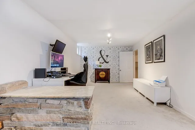 Additional image 29 of 171 Coronation Dr