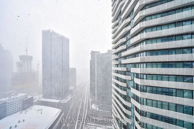 Additional image 32 of 100 Harbour St Unit 4106