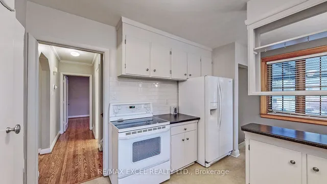 Additional image 9 of 54 Centre Ave