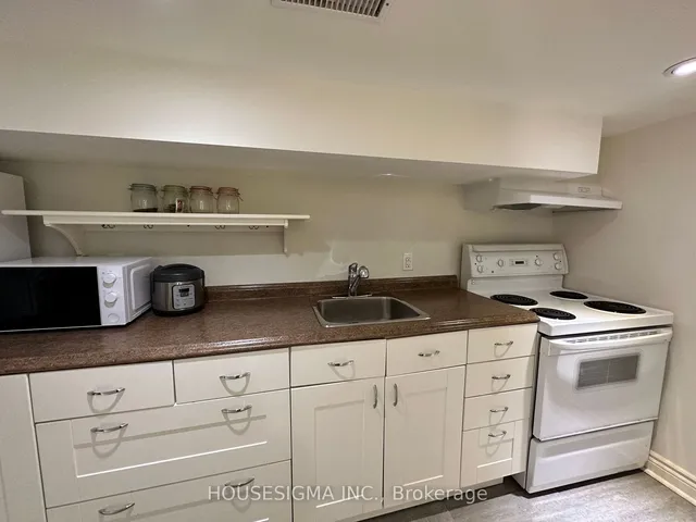 Additional image 37 of 256 Woodbine Ave