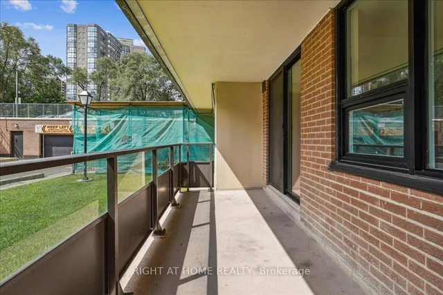 Additional image 26 of 15 La Rose Ave Unit 115