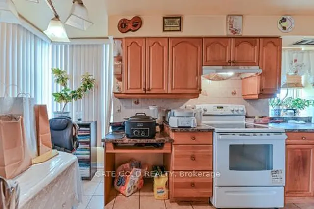 Additional image 11 of 2470 Eglinton Ave Unit 706