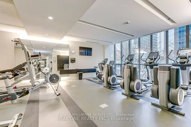 Additional image 3 of 110 Charles St Unit 2310