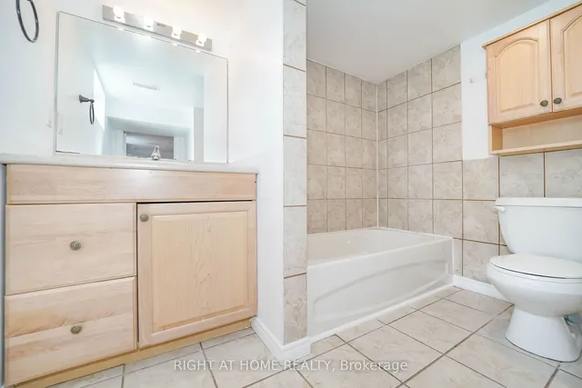 Additional image 33 of 1360 Woodbine Ave