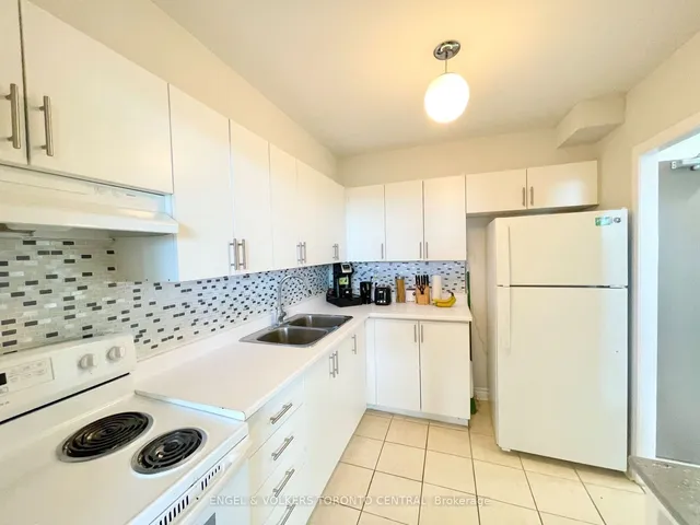 Additional image 7 of 3390 Weston Rd Unit 1003