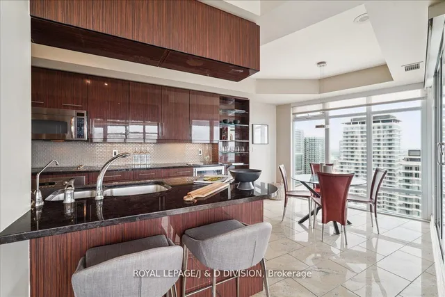 Additional image 6 of 2181 Yonge St Unit 3402