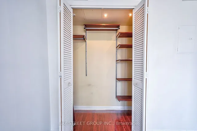 Additional image 23 of 8 Park Rd Unit 2016