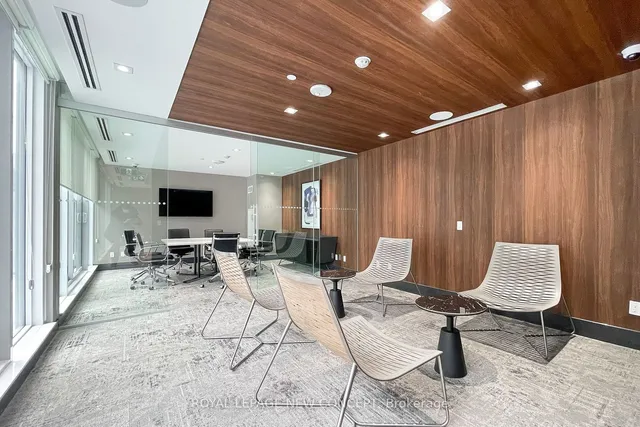 Additional image 20 of 403 Church St Unit 2907