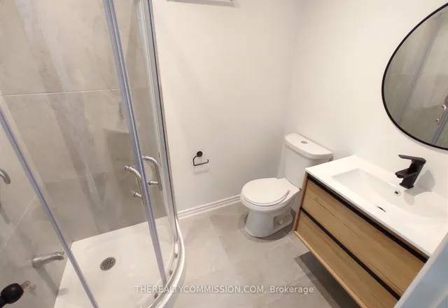 Additional image 33 of 613 Dufferin St