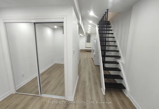 Additional image 25 of 613 Dufferin St