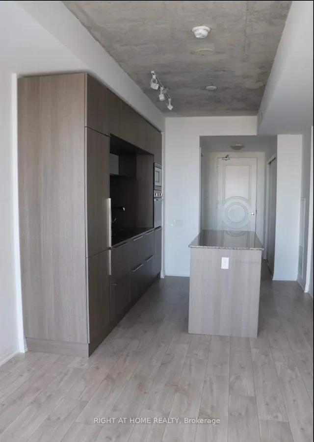 Additional image 8 of 88 Blue Jays Way Unit 2910