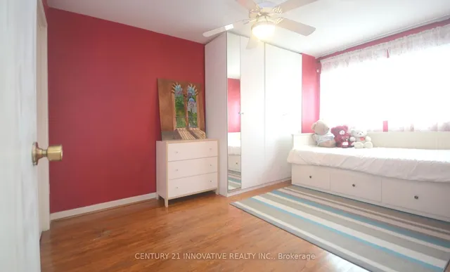 Additional image 17 of 9 Candy Courtway Unit 14