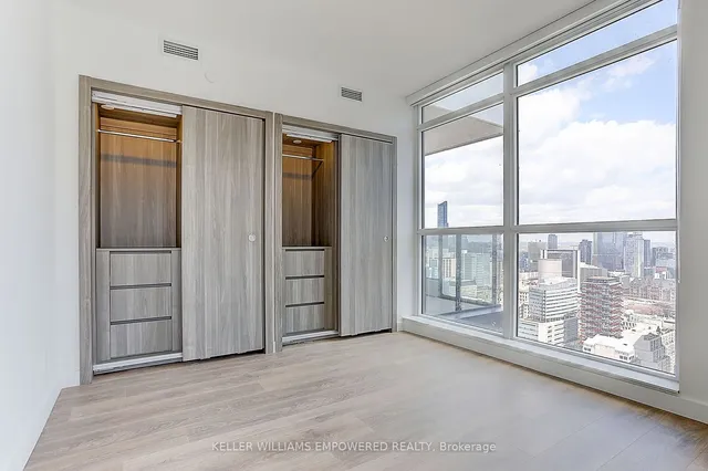 Additional image 32 of 38 Widmer St Unit 4806