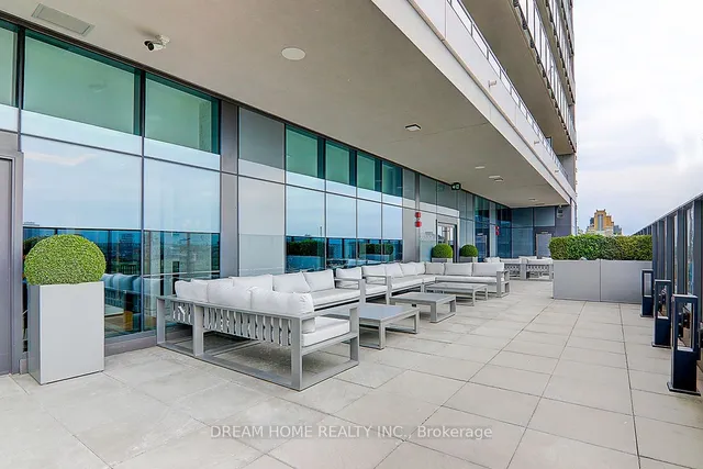 Additional image 33 of 330 Richmond St Unit 1717