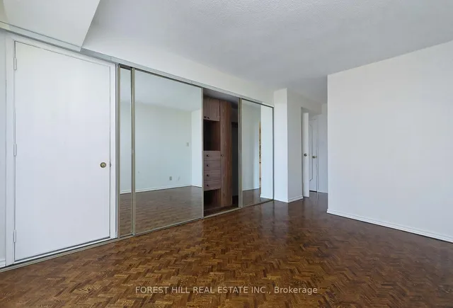 Additional image 22 of 449 Walmer Rd Unit 902