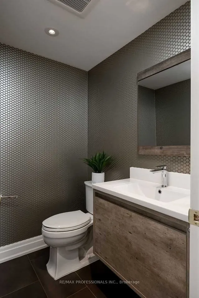 Additional image 16 of 8 Edgevalley Dr