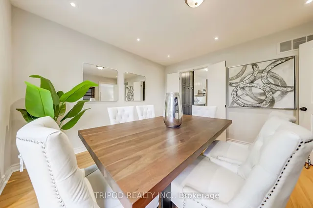 Additional image 9 of 10 Scenic Millway