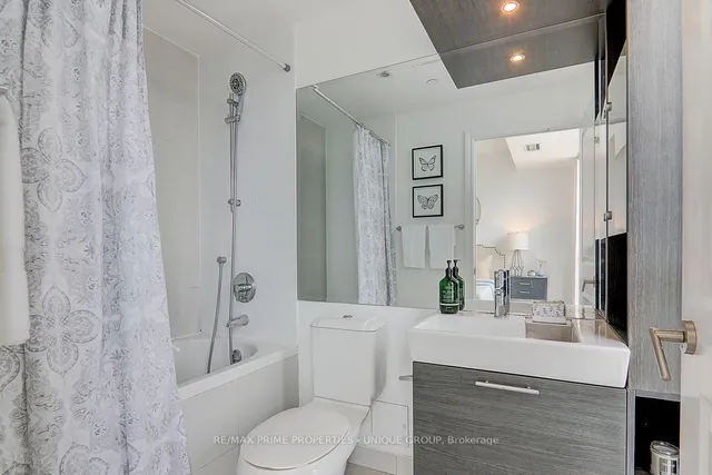 Additional image 20 of 386 Yonge St Unit 5202