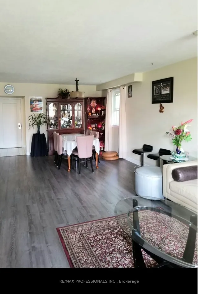 Additional image 4 of 8 Bridesburg Dr