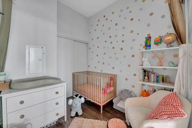 Additional image 32 of 4208 Dundas St Unit 215