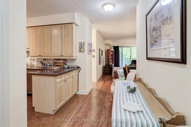 Additional image 7 of 2 Aberfoyle Cres Unit 407