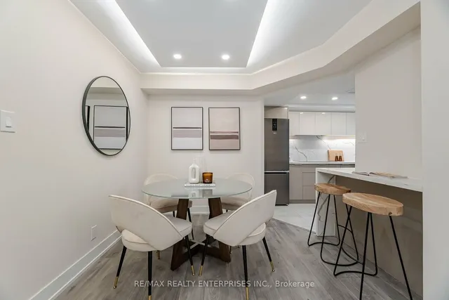 Additional image 10 of 717 Bay St Unit 701